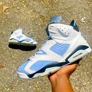 Jordan 6 UNC White